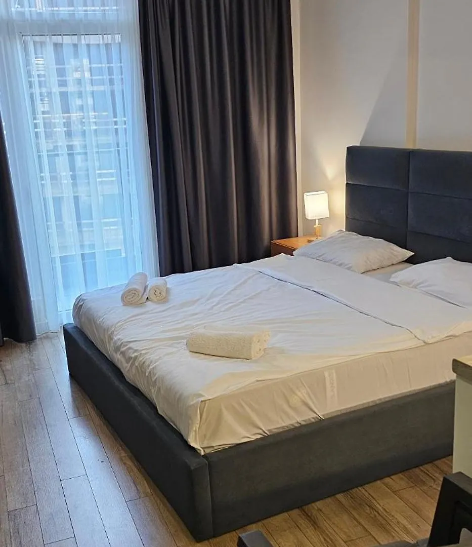 Diamond Road Premium Apart Hotel Batumi 0*,  Georgia